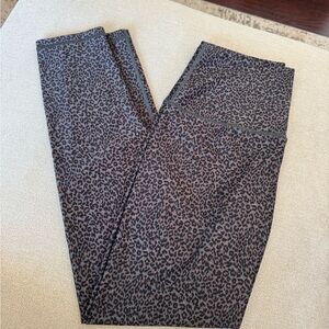 High-Waist Leopard Print Leggings - Buttery Smooth!